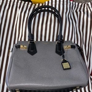 Henri bendel purse with wallet